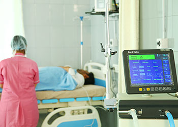 best doctor for gynec problem in kangra